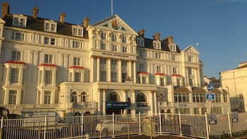 Royal Victoria Hotel - Hotels with Pet Rooms in St Leonards-On-Sea