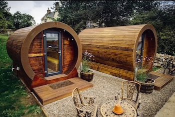 Delny Glamping - Cabins & lodges with Pet Rooms in Invergordon