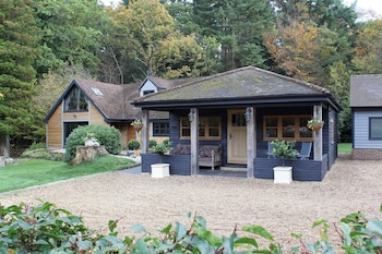 The Devil's Cradle - Guest houses with Pet Rooms in Farnham