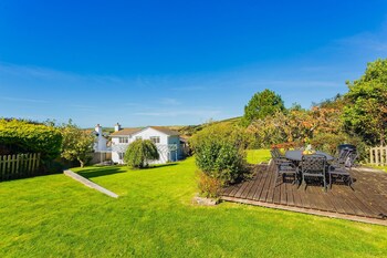 Croyde Meadowbank 4 Bedrooms - Cottages with Pet Rooms in Braunton