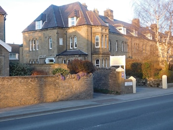 Eastfield Lodge - Guest houses with Pet Rooms in Leyburn