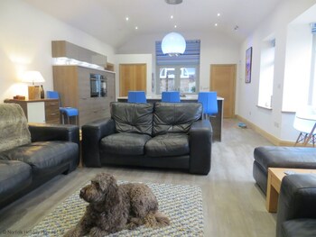 Lynnfield Hall - Cottages with Pet Rooms in Hunstanton