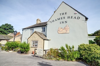 Thames Head Inn - Inns with Pet Rooms in Cirencester