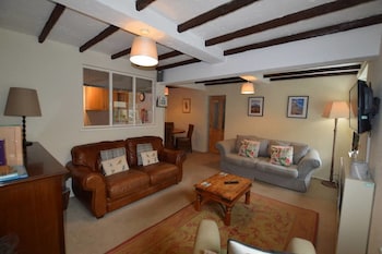 Fox Barn - Cottages with Pet Friendly Rooms in Kendal