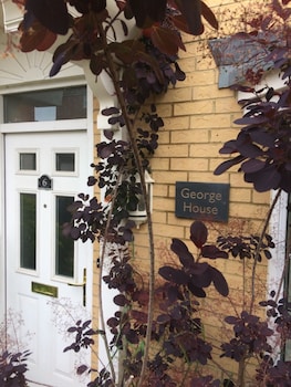 George House - Guest houses with Pet Friendly Rooms in Canterbury