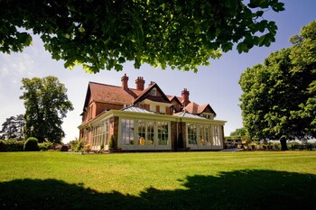 The Old Vicarage Hotel - Hotels with Pet Rooms in Bridgnorth