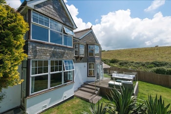 Watersend House - Cottages with Pet Rooms in Newquay