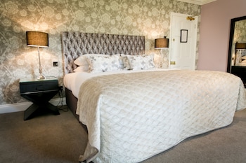 Warbrook House Hotel & Grange - Hotels with Pet Rooms in Hook