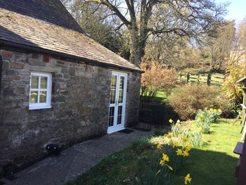 The Snug At Corry Cottage - B&Bs with Pet Rooms in Haltwhistle