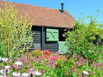 Thornden Farm - Cottages with Pet Rooms in Battle