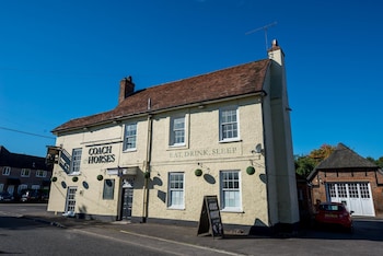 Coach & Horses - Inns with Pet Rooms in Winchester