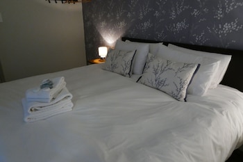 The Victoria - Guest houses with Pet Rooms in Skipton