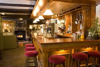 The Tankerville Arms - Hotels with Pet Rooms in Alnwick