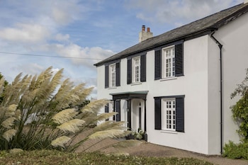 The Pines At Eastleigh - 3 Cottages - Cottages with Pet Rooms in Bideford