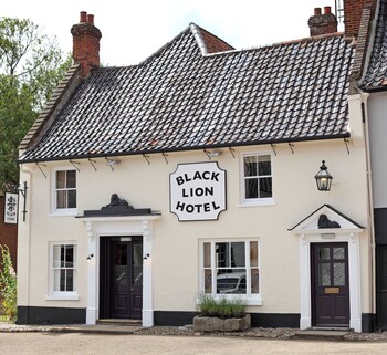 Black Lion Hotel - Hotels with Pet Rooms in Walsingham