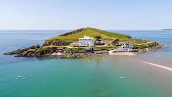 Burgh Island Hotel - Hotels with Pet Friendly Rooms in Kingsbridge