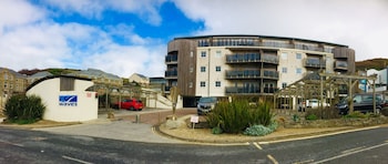 Waves Apartments - Apartments with Pet Rooms in Newquay