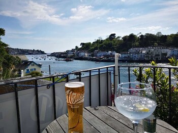 The Old Ferry Inn - Inns with Pet Rooms in Fowey