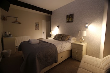 The Bell Inn - Inns with Pet Rooms in Witney