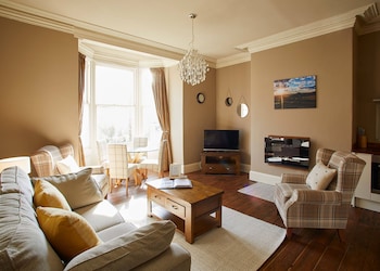 Havelock Place - Apartments with Pet Friendly Rooms in Whitby