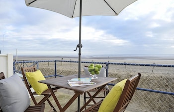 Stowaway Beach House Camber Sands - Holiday homes with Pet Rooms in Rye