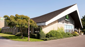 Holiday Inn Swindon, An Ihg Hotel - Hotels with Pet Rooms in Swindon