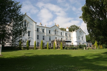 Court Colman Manor - Hotels with Pet Rooms in Bridgend