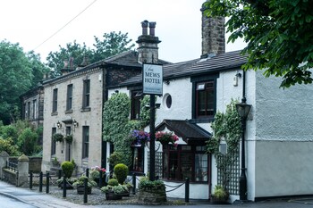 The Mews - Hotels with Pet Rooms in Ossett