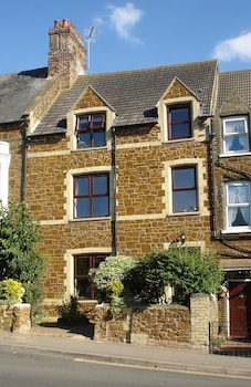 Honeycomb House - Apartments with Pet Rooms in Hunstanton