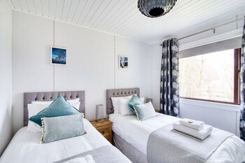 Otter Chalet - Holiday homes with Pet Friendly Rooms in Crianlarich