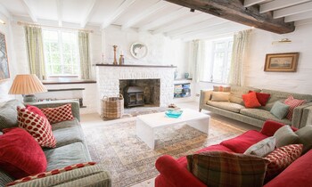 Mill Farm Croyde 4 Bedrooms Sleeps 9 Dog Friendly & Sauna - Cottages with Pet Rooms in Braunton