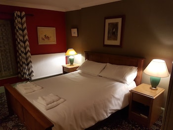 Grannell Hotel - B&Bs with Pet Rooms in Lampeter