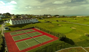 Trevose Golf And Country Club - Apart-hotels with Pet Friendly Rooms in Padstow