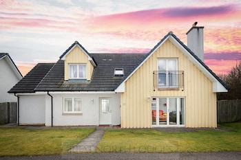 Cairn Lodge - Holiday homes with Pet Rooms in Aviemore