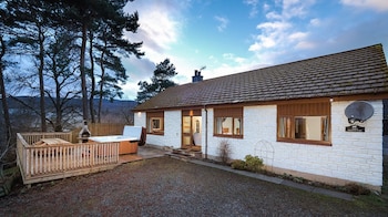 The Shieling - Holiday homes with Pet Rooms in Aviemore