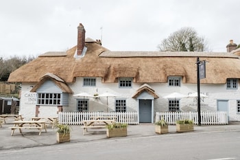 Castle Inn - Inns with Pet Friendly Rooms in Wareham