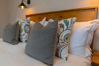 The Chequers At Burcot - Hotels with Pet Rooms in Abingdon