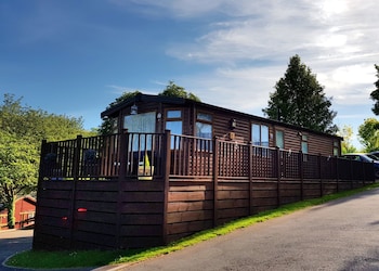 Bramble 50 - Cabins & lodges with Pet Rooms in Paignton