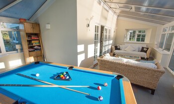 Ladywell Croyde 6 Bedrooms, Sleeps 12, Hot Tub - Cottages with Pet Rooms in Braunton