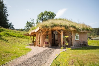 Hobbit Hideaway - Cottages with Pet Rooms in Aberlour