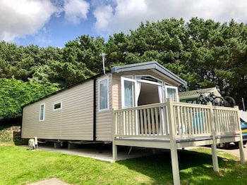 Newquay Blue Water Lodge - Cabins & lodges with Pet Rooms in Newquay