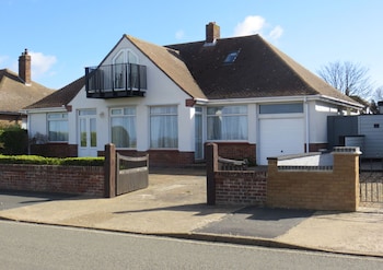 Westmead. Chalet Bungalow - Holiday homes with Pet Rooms in Hunstanton