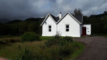 Craigag Lodge Guest House - Guest houses with Pet Friendly Rooms in Glenfinnan