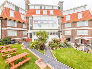 Oyo Stade Court Hotel - Hotels with Pet Rooms in Hythe