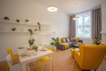 The Sparrowhawk - Apartments with Pet Rooms in Malvern