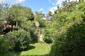 Coastguards Cottage - Cottages with Pet Rooms in Hastings