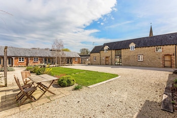 Vintage Barn Conversion Near Faringdon - Holiday homes with Pet Rooms in Faringdon