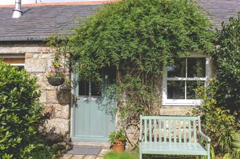 Cosy Quaint Cottage In St Ives - Cottages with Pet Rooms in St Ives