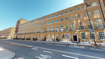 Tavistock Place Apartments - Apartments with Pet Friendly Rooms in London