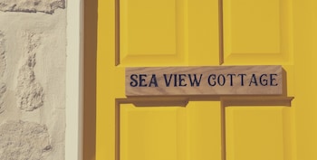 Sea View Cottage - Cottages with Pet Friendly Rooms in Portland